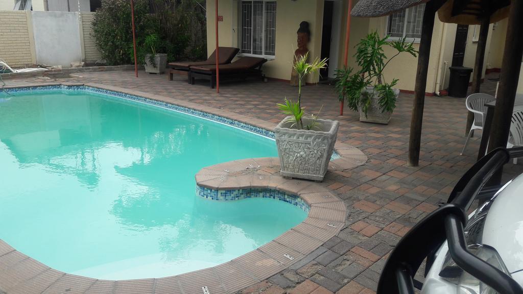 Guesthouse Villa Nina 오카한자 외부 사진