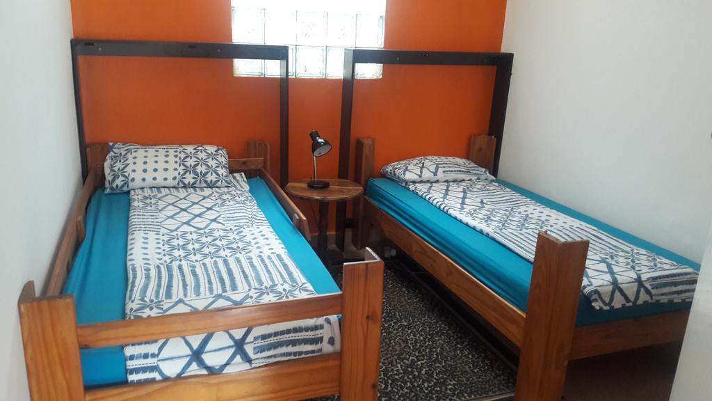 Guesthouse Villa Nina 오카한자 외부 사진