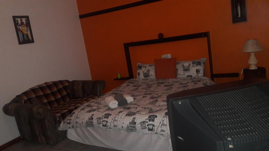 Guesthouse Villa Nina 오카한자 외부 사진