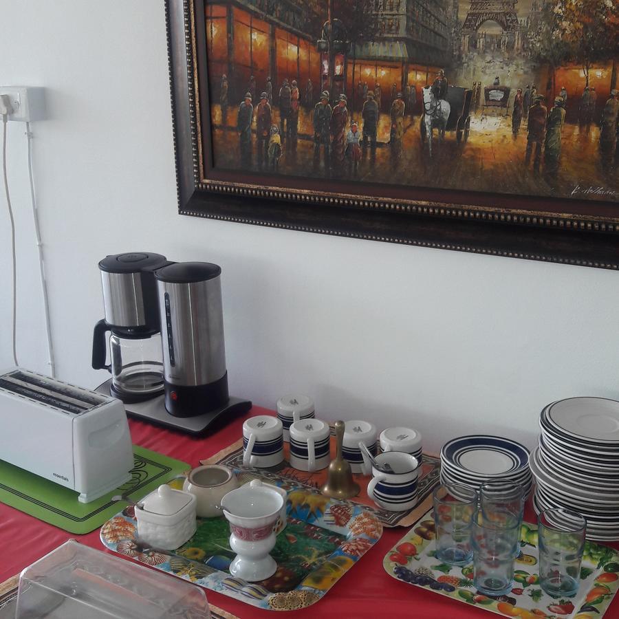 Guesthouse Villa Nina 오카한자 외부 사진