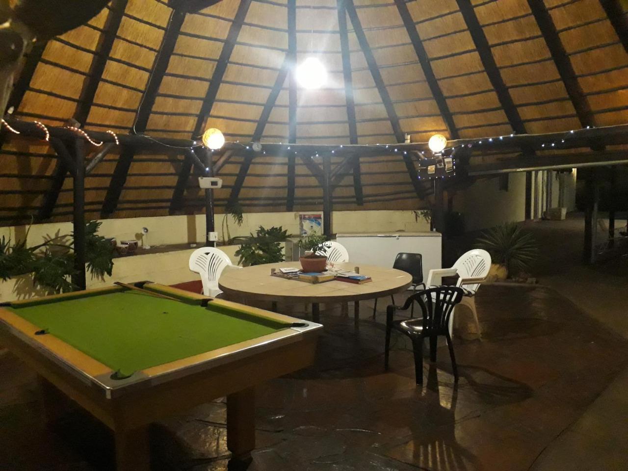 Guesthouse Villa Nina 오카한자 외부 사진