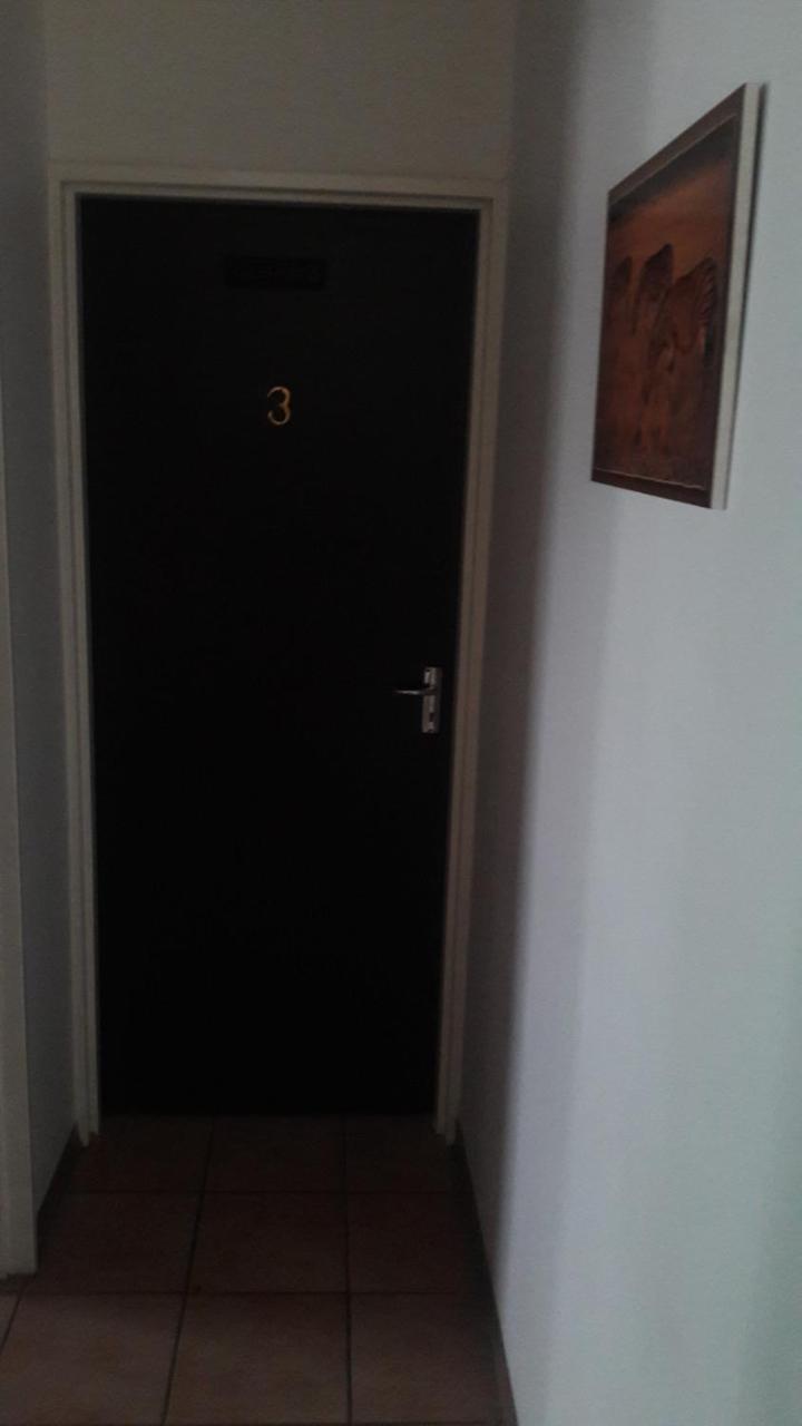 Guesthouse Villa Nina 오카한자 외부 사진